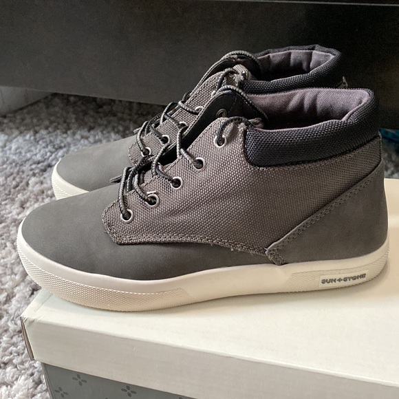 New! Boys Sun & Stone Boots - Size 2 - Picture 3 of 6